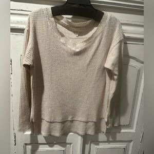 Elan deep v-neck cream waffle l/s tee